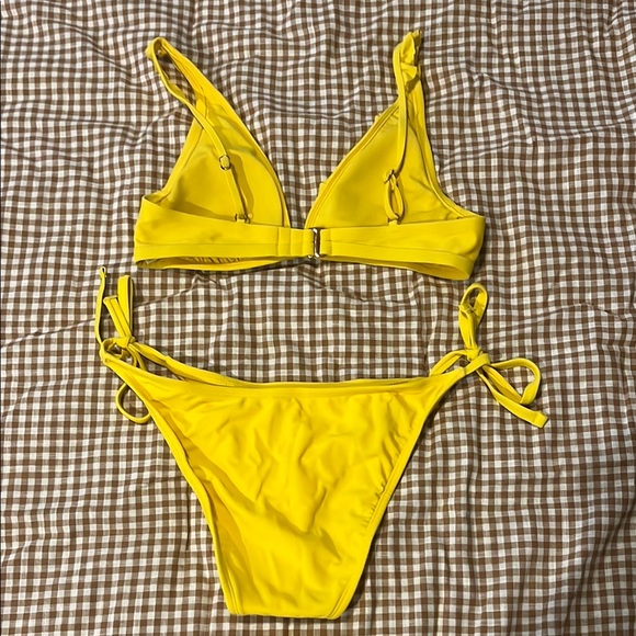 Shade & Shore Yellow Ruffled Bikini Set - Picture 2 of 6